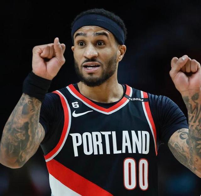 使他在抢断 使他在抢断